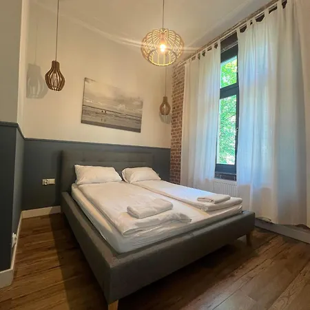 Nadmorska Bryza 100 Metrow Od Plazy 아파트 소포트